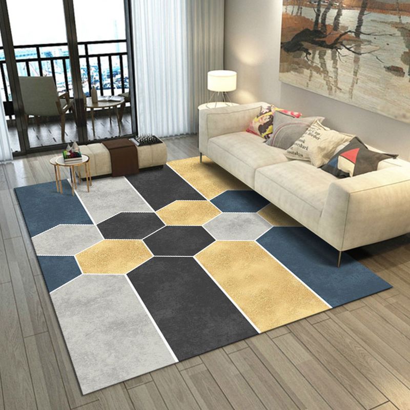Funky Geometry Print Area Carpet Polyester Indoor Rug Non-Slip Backing Area Rug for Living Room