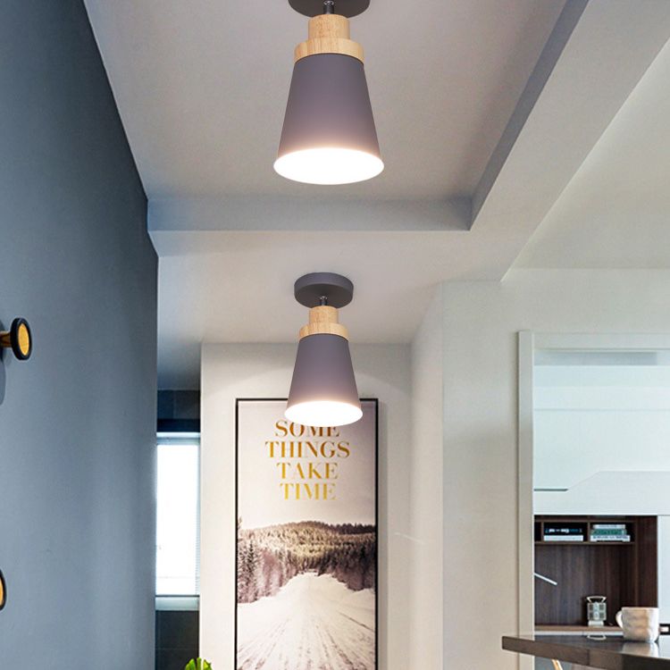 Verjüngte Decke Flush Mount Light Metall in der Nähe der Deckenbeleuchtung