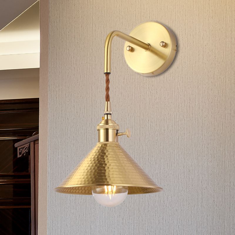 Hammered Cone Metal Wall Lamp Industrial 1 Head Living Room Sconce Light Fixture in Antique Brass/Brushed Brass