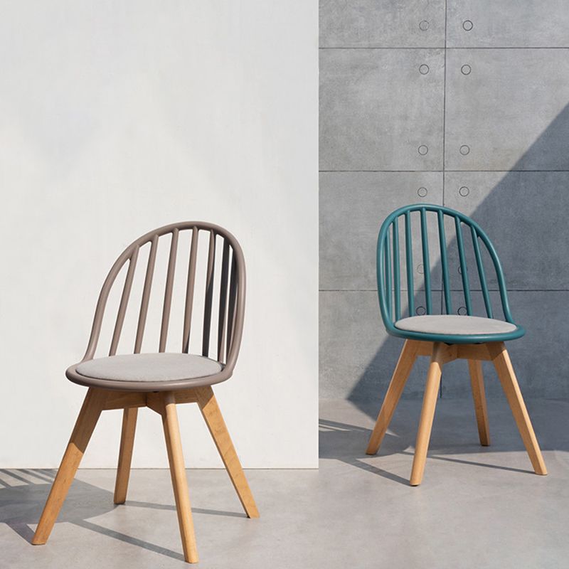 Chaise de salle à manger scandinave, chaise d'appoint à dossier Windsor avec pieds en bois pour usage domestique