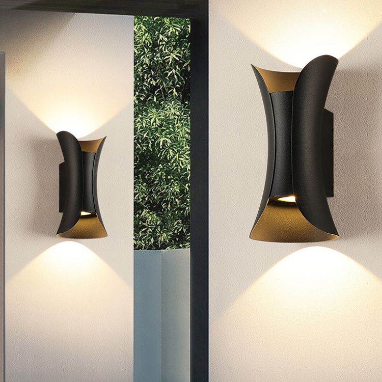 Modern Creative LED Wall Lamp Aluminium Geometric Wall Sconce with Glass Shade