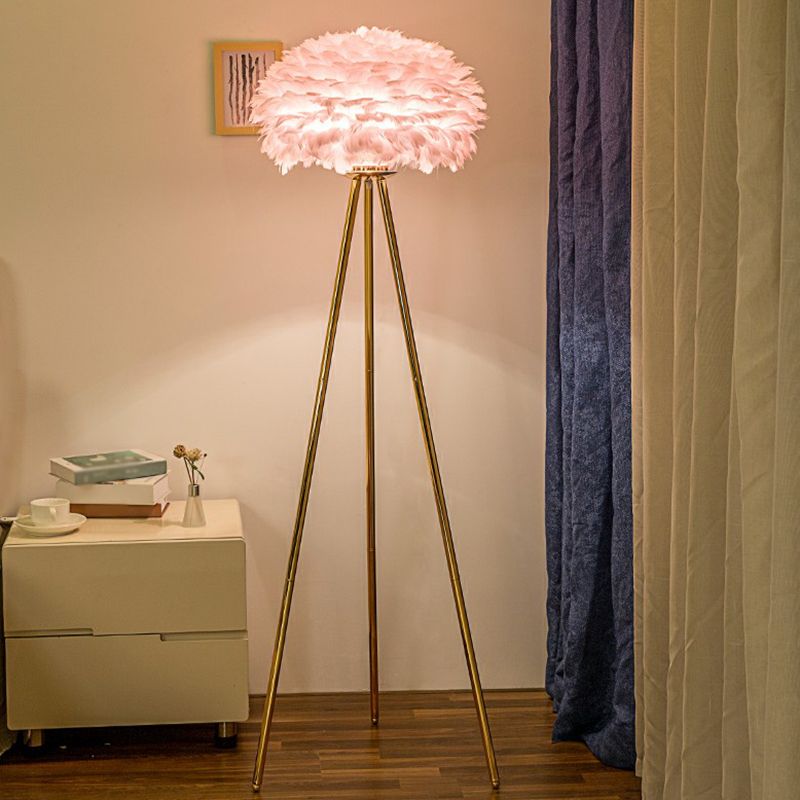 Lámpara de lámpara de noche de cúpula 1 cabeza de estilo nórdico luz de pie con trípode de latón