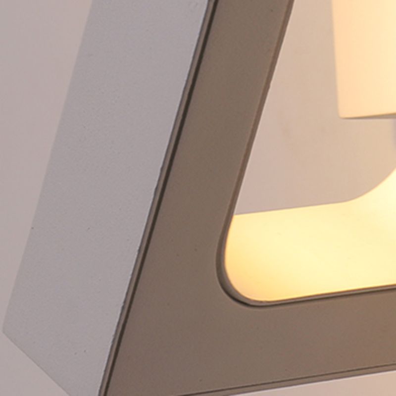 Metal Geometry Shape Wall Lights Modern Style 1 Light Wall Mount Fixture for Living Room