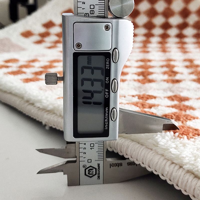 Multicolor Modern Area Carpet Polyester Checkered Indoor Rug Easy Care Carpet for Living Room