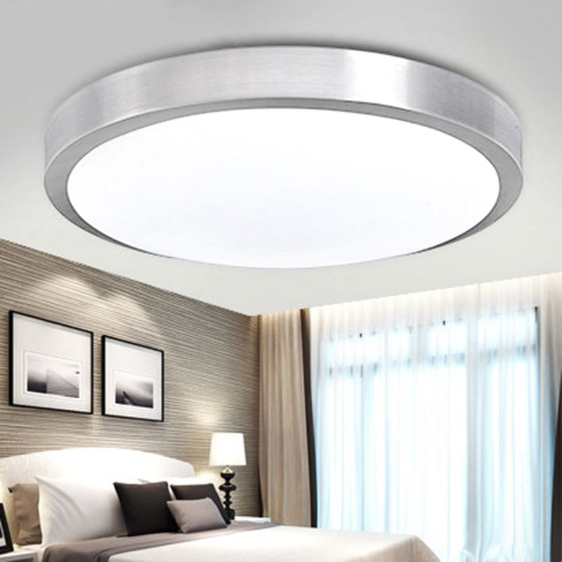 Silver Circular Metal Flush Mount Fixture Simple Style LED Bedroom Ceiling Flush Mount with Acrylic Diffuser, 7.5"/9"/10" Dia