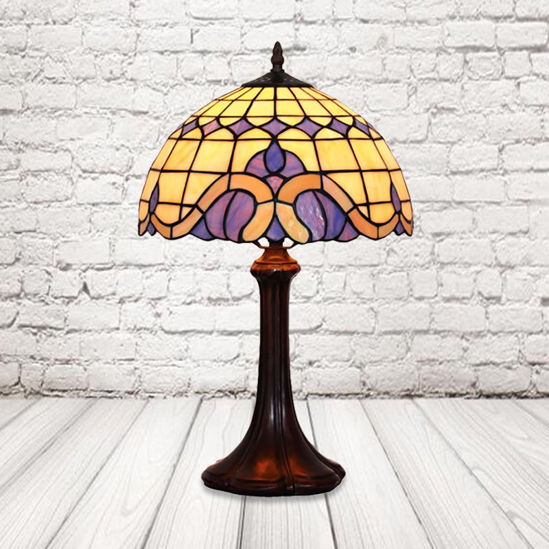 1 Éclairage de table basse Tiffany Tiffany de chambre à coucher avec une teinte vitrail à motifs de grille