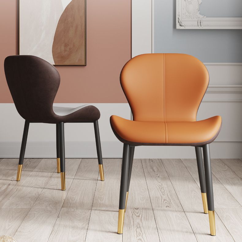 Silla lateral casera contemporánea de cuero con respaldo mate Silla de comedor