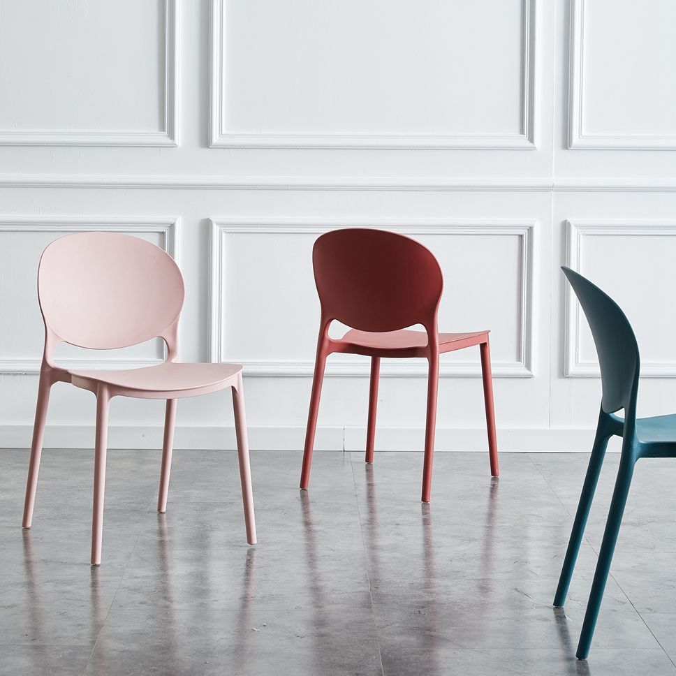Silla de comedor escandinava de plástico sin brazos, sillas auxiliares apilables (juego de 4)