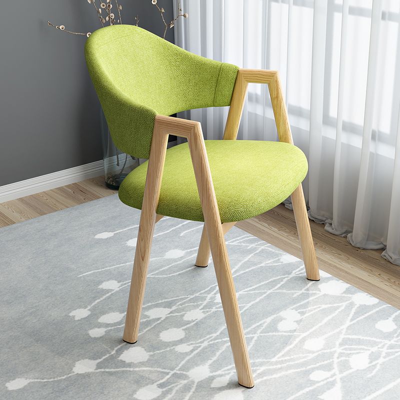 Chaise de salle à manger contemporaine en métal, chaise latérale de salle à manger en velours pour usage domestique