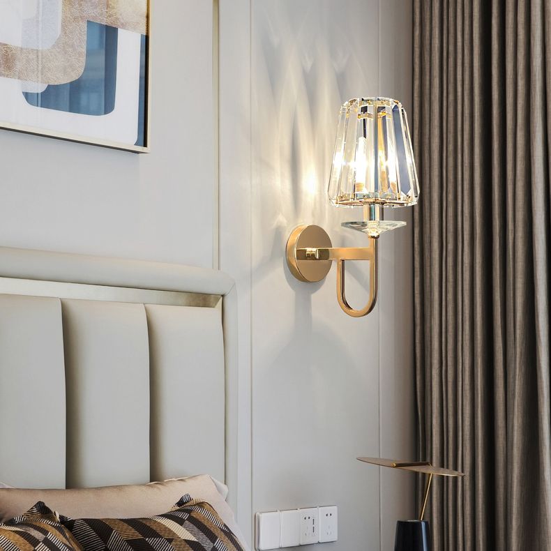 Gold Crystal Wall Sconce in Modern Luxury Style Wrought Iron Geometric Wall Lamp for Bedroom
