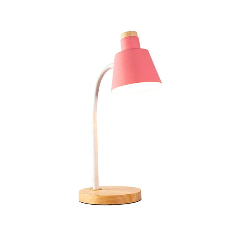 1 Bode de tête Light Nordic Style Lampe de bureau en métal pour la chambre enfant