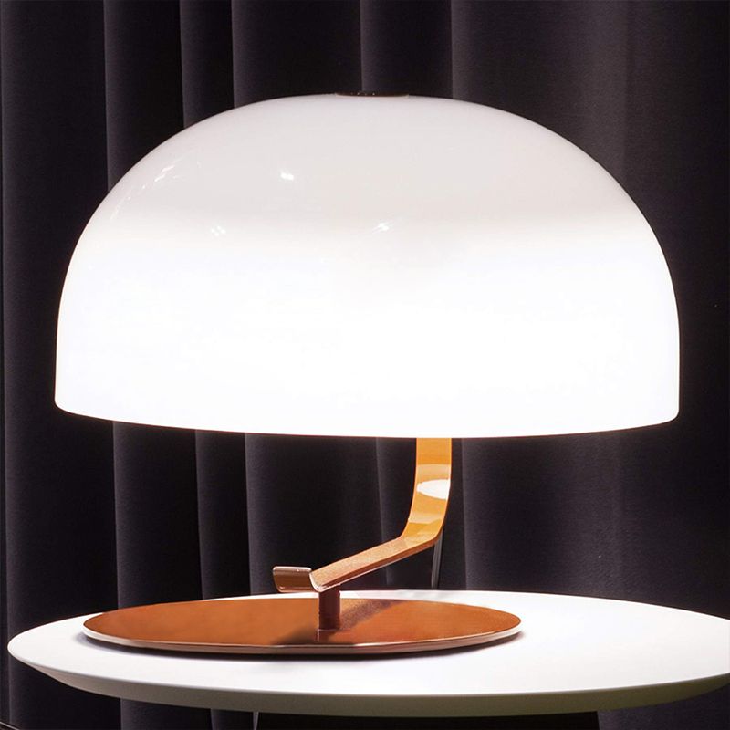 Lampada da comodino postmoderna a forma di fungo, lampada da scrivania metallizzata a 1 testa per camera da letto in bianco/marrone