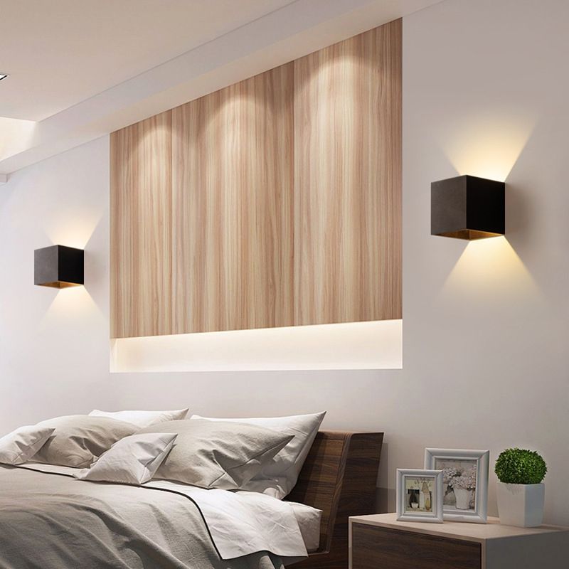 Contemporary Black/White Wall Mounted Sconce Rectangle Metal 1 Light Wall Light