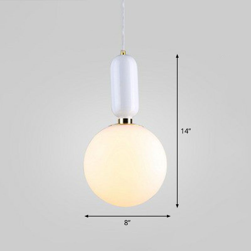 Illuminazione nordica a 1 luce giù lampada appesa globale con tonalità di vetro opalina