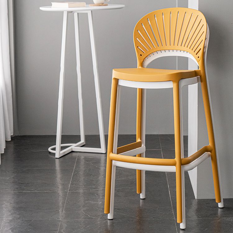 Backrest Armless Counter Stool Industrial Plastic Bar Stool with 4 Legs