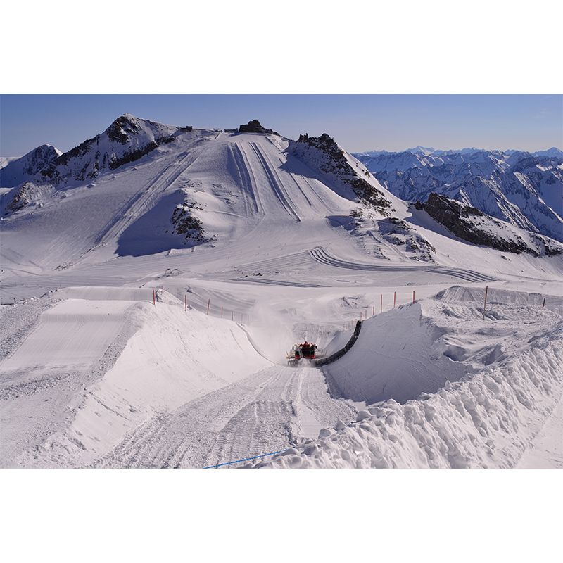 Snow Mountain Construction Mural Wallpaper Modern Non-Woven Wall Decor in Grey-Blue