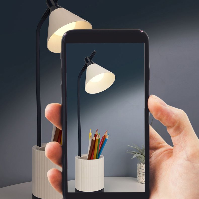 Lampada a LED LED LED a LED flessibile Macaron Plastic Kids Room Room Light con ombra e supporto per penna