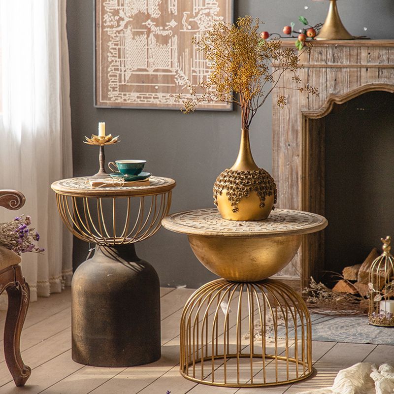 French Country Distressed Wooden Coffee Table Round Top Cocktail Table for Living Room
