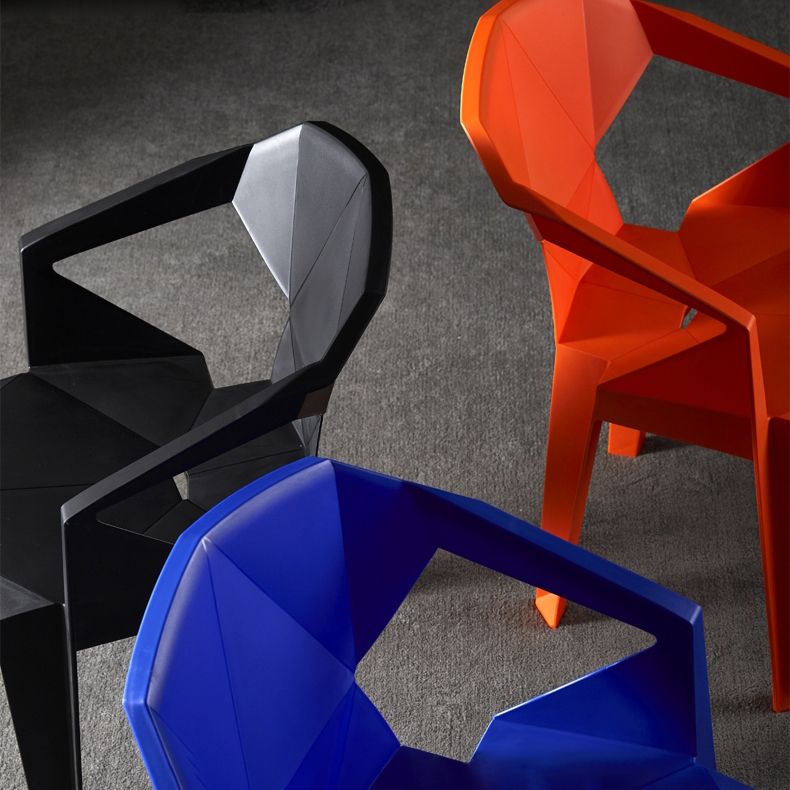 Chaises de salle à manger de style moderne Chaises d'appoint empilables en plastique pour la cuisine (Ensemble de 4)