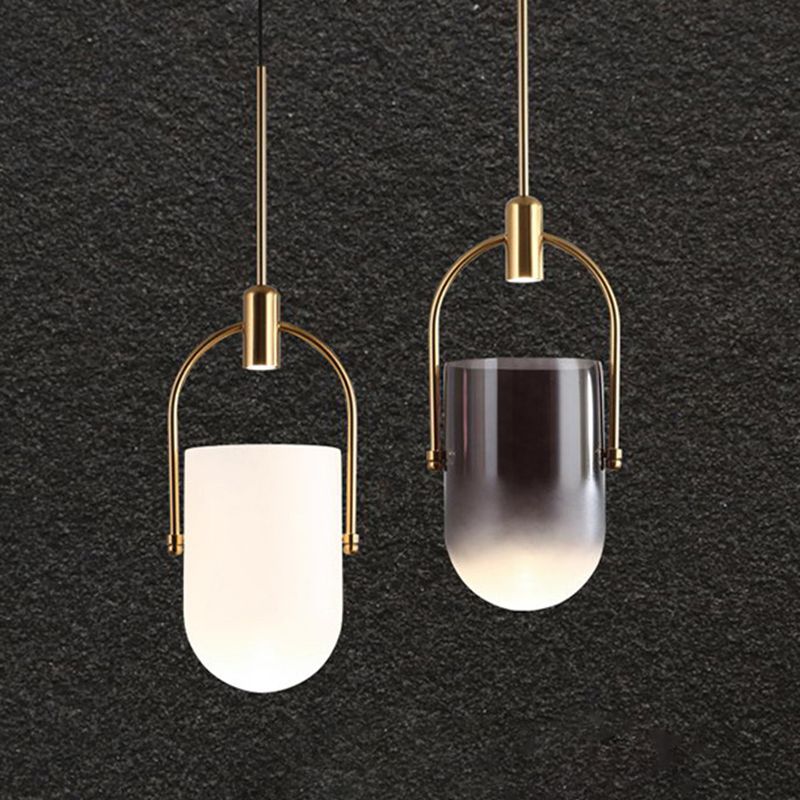 Golden moderne stijl glas hangend licht met enkele lamp mini slaapkamer verlichtingsarmatuur