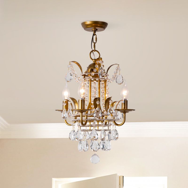 4 lichten lantaarn kroonluchter verlichting klassieke metalen plafond hanger in goud met afgeschuinde kristaldruppel