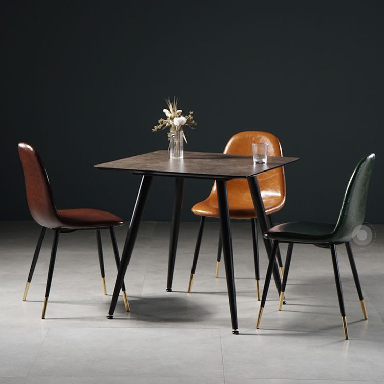 Mesa de comedor de estilo industrial Mesa de comedor marrón 4 patas con marco negro