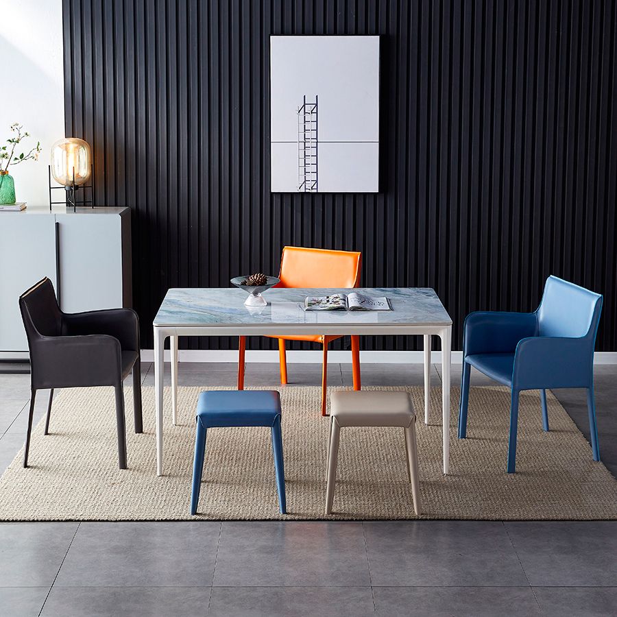 Chaise d'appoint en cuir de selle de restaurant de style design, finition mate, chaise de salle à manger Parsons