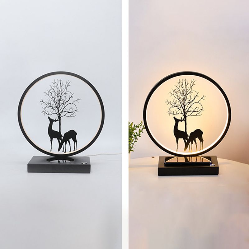 Lampada da scrivania a LED circolare in metallo contemporaneo lampada da tavolo a luce singola