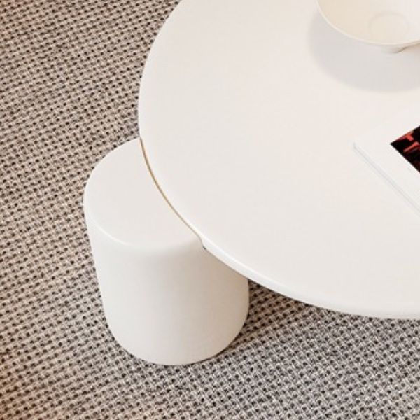 Modern Round Solid Wood Coffee Table with 4 Legs Coffee Or End Table