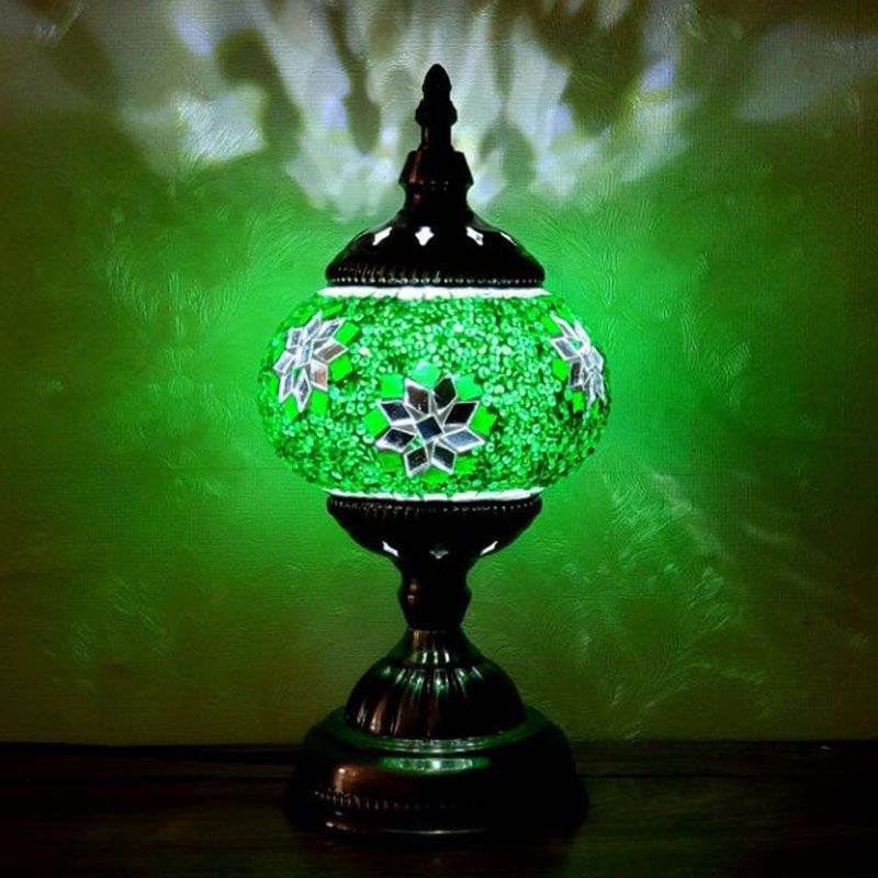 Turkish Oblate Nachttischlampe Single-Bulb-Glasschifftischleuchte für das Restaurant