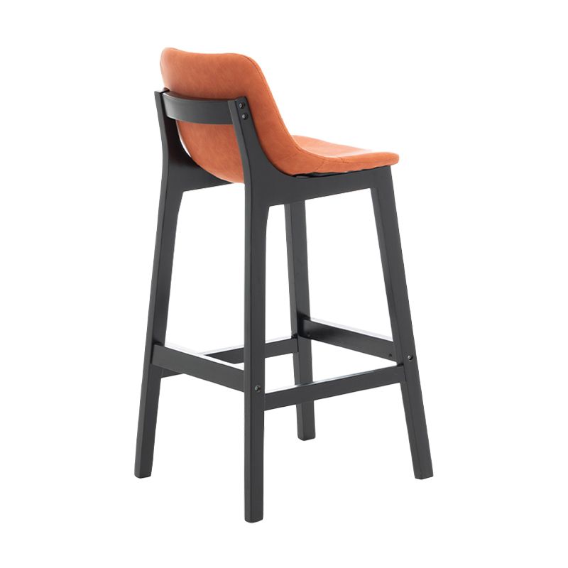 Taburete de bar de estilo escandinavo, asiento tipo cubo con patas de madera y respaldo bajo para barra de cocina
