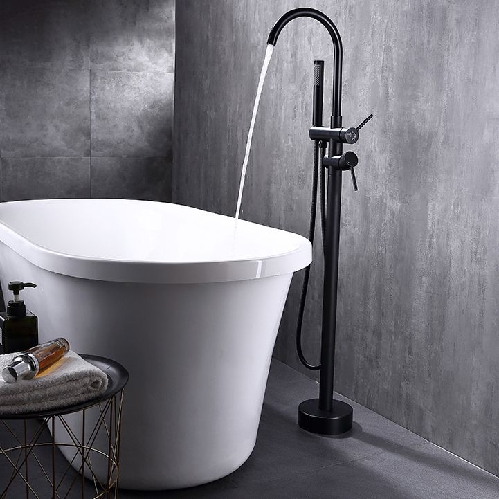 Traditional Floor Mounted Metal Freestanding Tub Filler Single Handle Freestanding Faucet