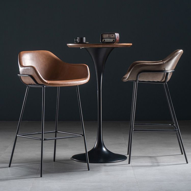 Taburete de bar con respaldo bajo de hierro industrial, taburete alto para interiores simple con asiento de cuero