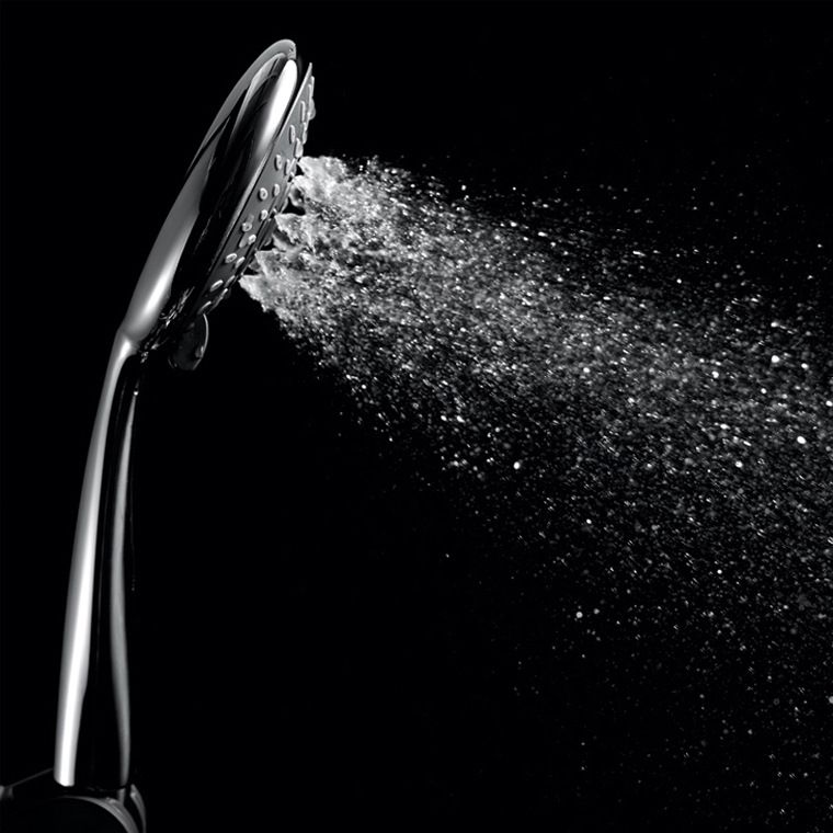 Round Handheld Shower Head Silver 5-Spray Patterns Wall-Mount Showerhead