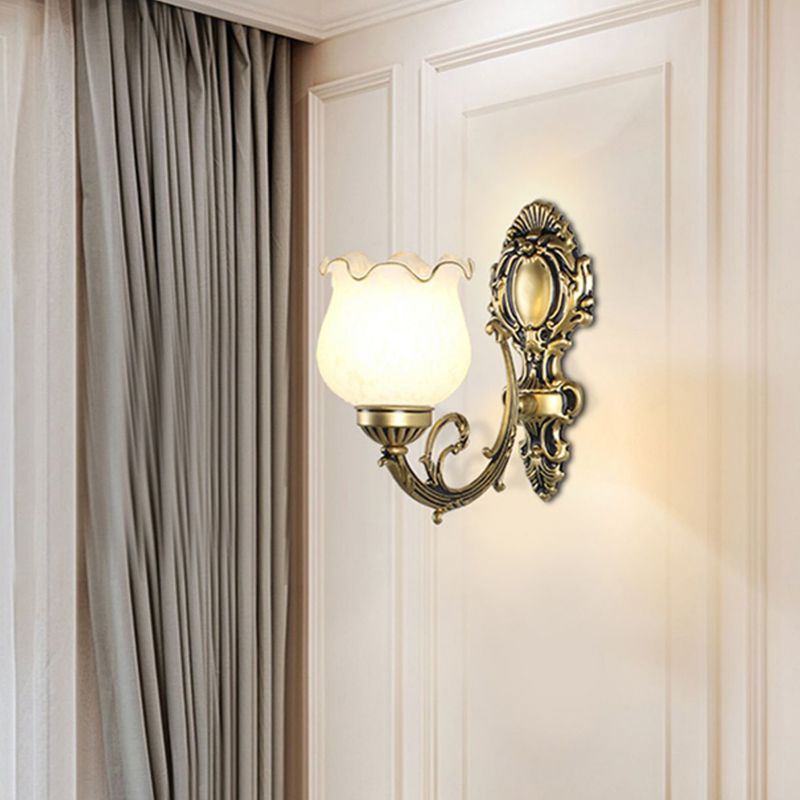 Luz de pared de montaje de pared de flores tradicional lámpara de pared de vidrio de vidrio con molduras de volante para corredor