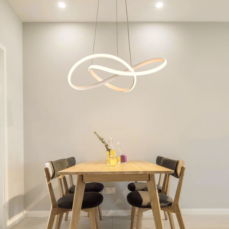 Siliconen LED lineaire hangende lamp in moderne eenvoud gelakte aluminium kroonluchter voor eetkamer