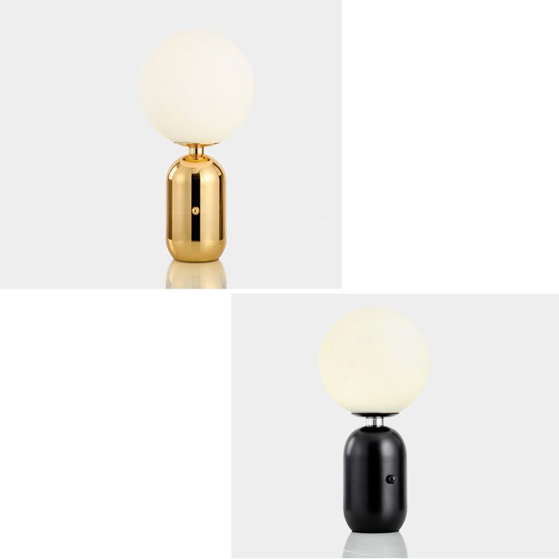 Glass Spherical Table Light Modern 1 Light Table Lamp