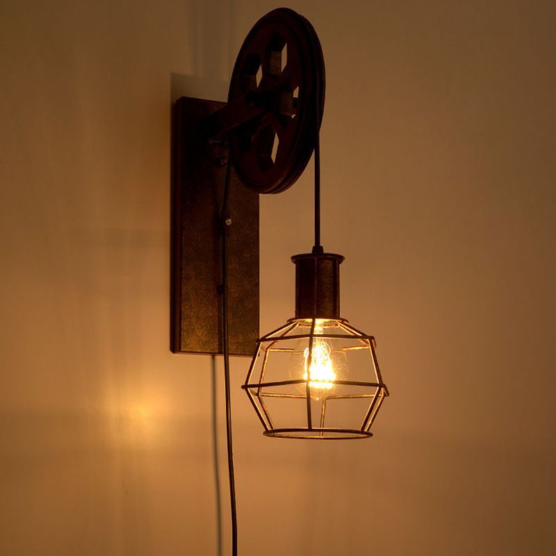 Vintage Industrial Pulley Plug-In Wall Sconce Lights Metallic Wall Sconce Lighting for Restaurant