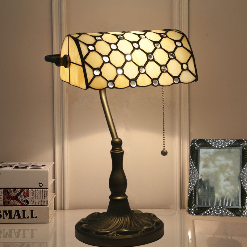 Juwelen Nachttisch Lampe Mediterranean beige/blaues Glas Single Glühbirne Schwarzer Nachttisch für Schlafzimmer