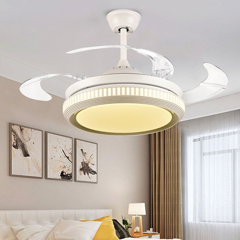 Lámpara de ventilador acrílico de acrílico Round Sala LED contemporánea Luz de techo semi rascilla en blanco con 8 cuchillas transparentes, 42 "W