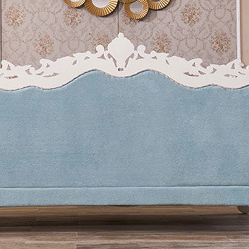Traditional Camel Back CouchFlared Arm Settee for Three People