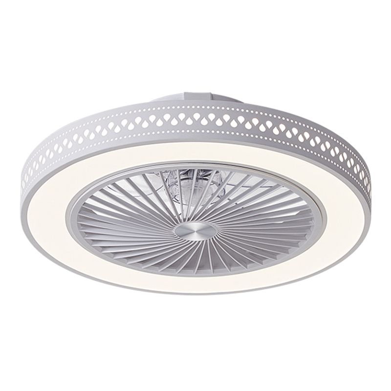 Weiße ausgehöhlte Lüfterlampenleuchte moderne LED-Metall-Halbblüte für Schlafzimmer