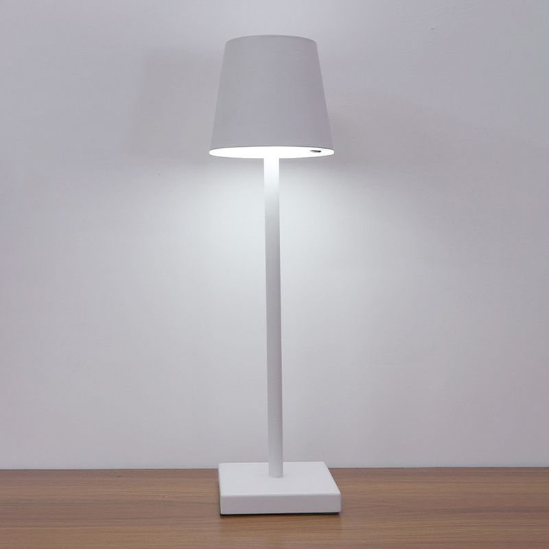 Metal Geometric Shape Table Lamp Mount Lighting Modern 1 Light Table Lamp Fixture