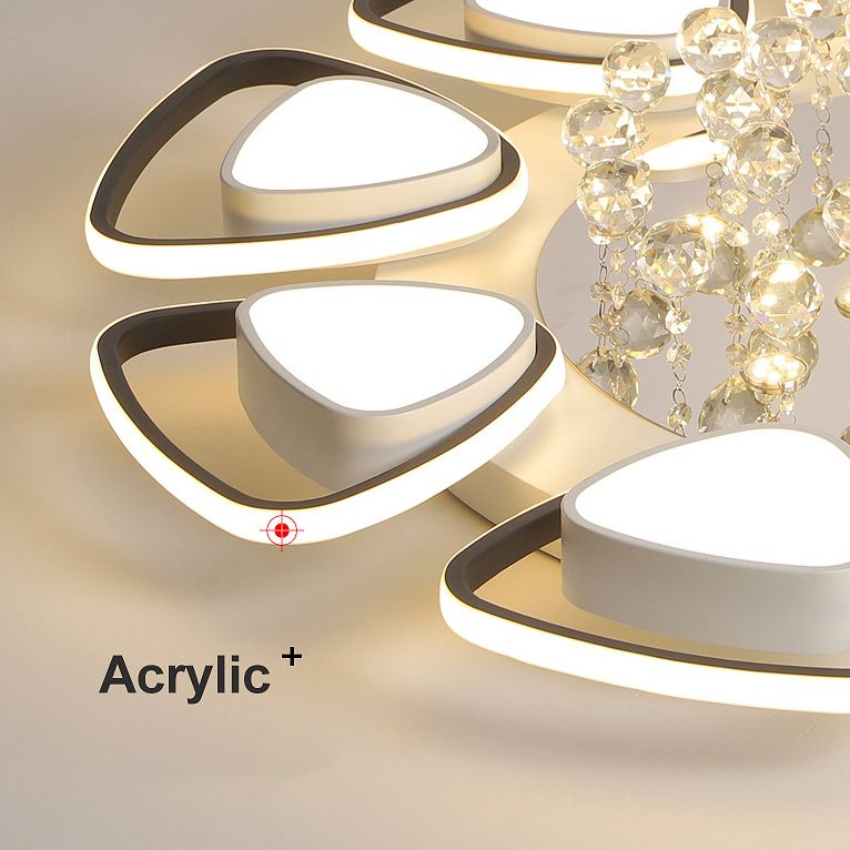 Zwart-witte driehoekige inbouw moderne acryl LED-plafondlamp met kristallen druppels