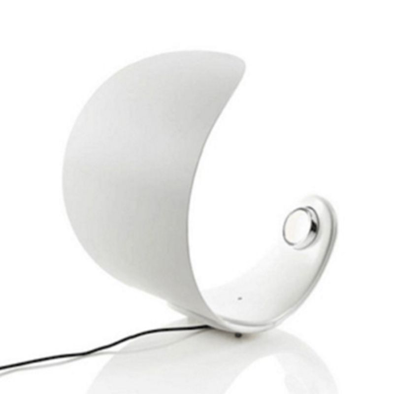 Postmodern Table Lamp Minimalist Metal LED Night Stand Lighting for Sitting Room Bedroom