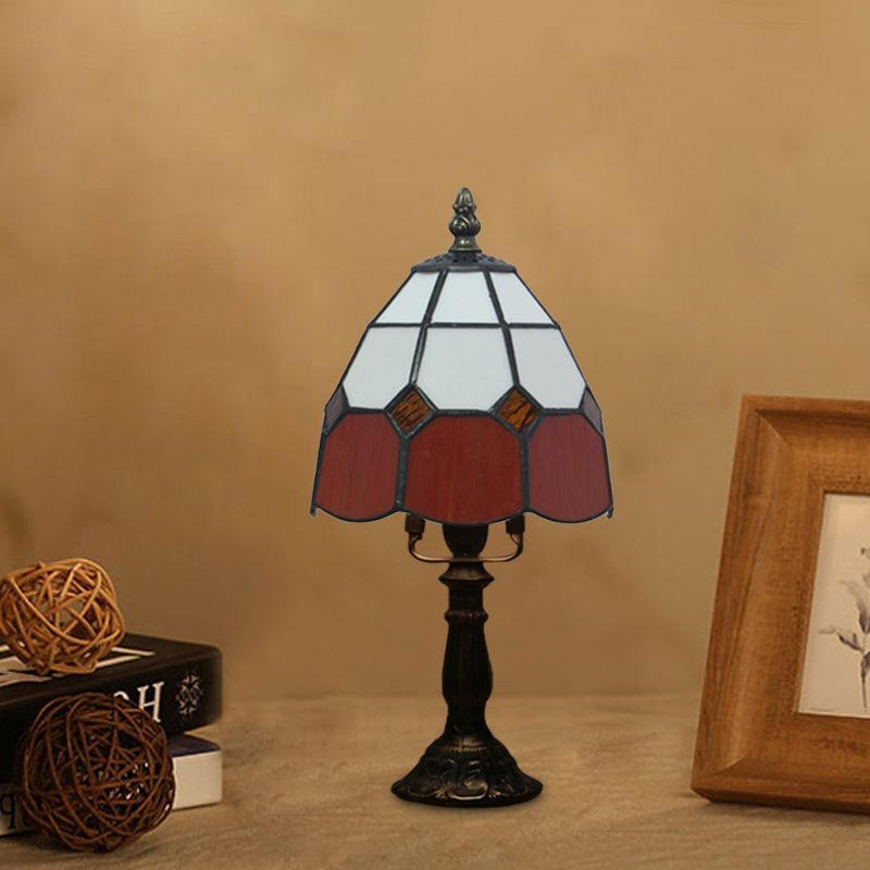 Illuminazione notturna a cupola con griglia in vetro tagliato Tiffany Style 1 luce rossa/rosa da comodino per comodino