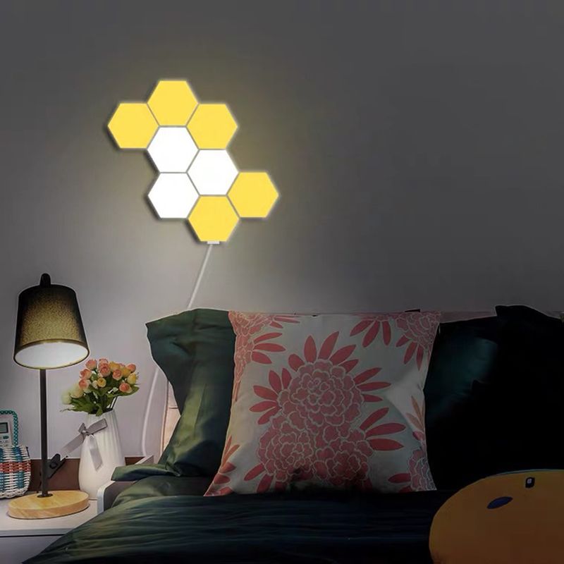 White Honeycomb Wall Sconce Light Decorative Modern Plastic LED Wall Lamp for Living Room
