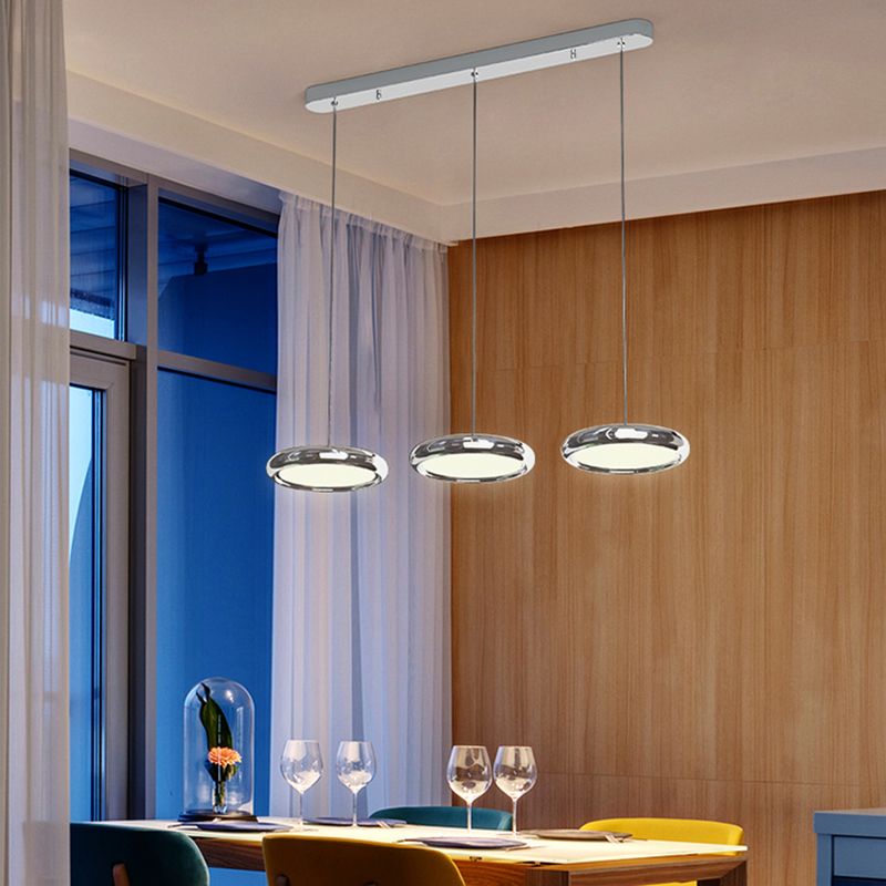 Lumières de suspension moderne à argent rond avec de l'ombre en acrylique blanc