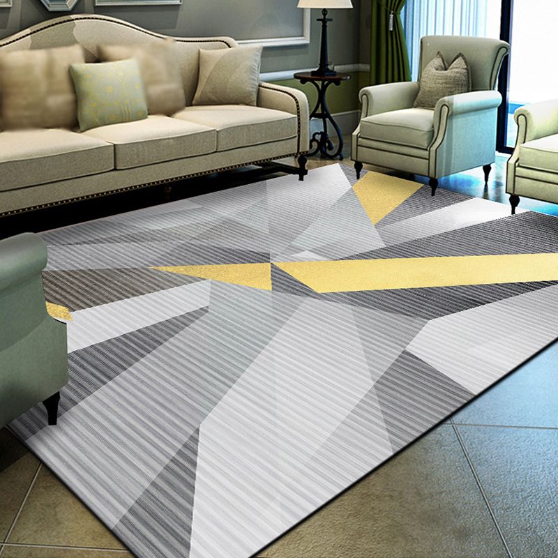 Creative Asymmetrical Triangle Pattern Rug Modern Stylish Polyester Rug Non-Slip Backing Washable Carpet for Home Decor