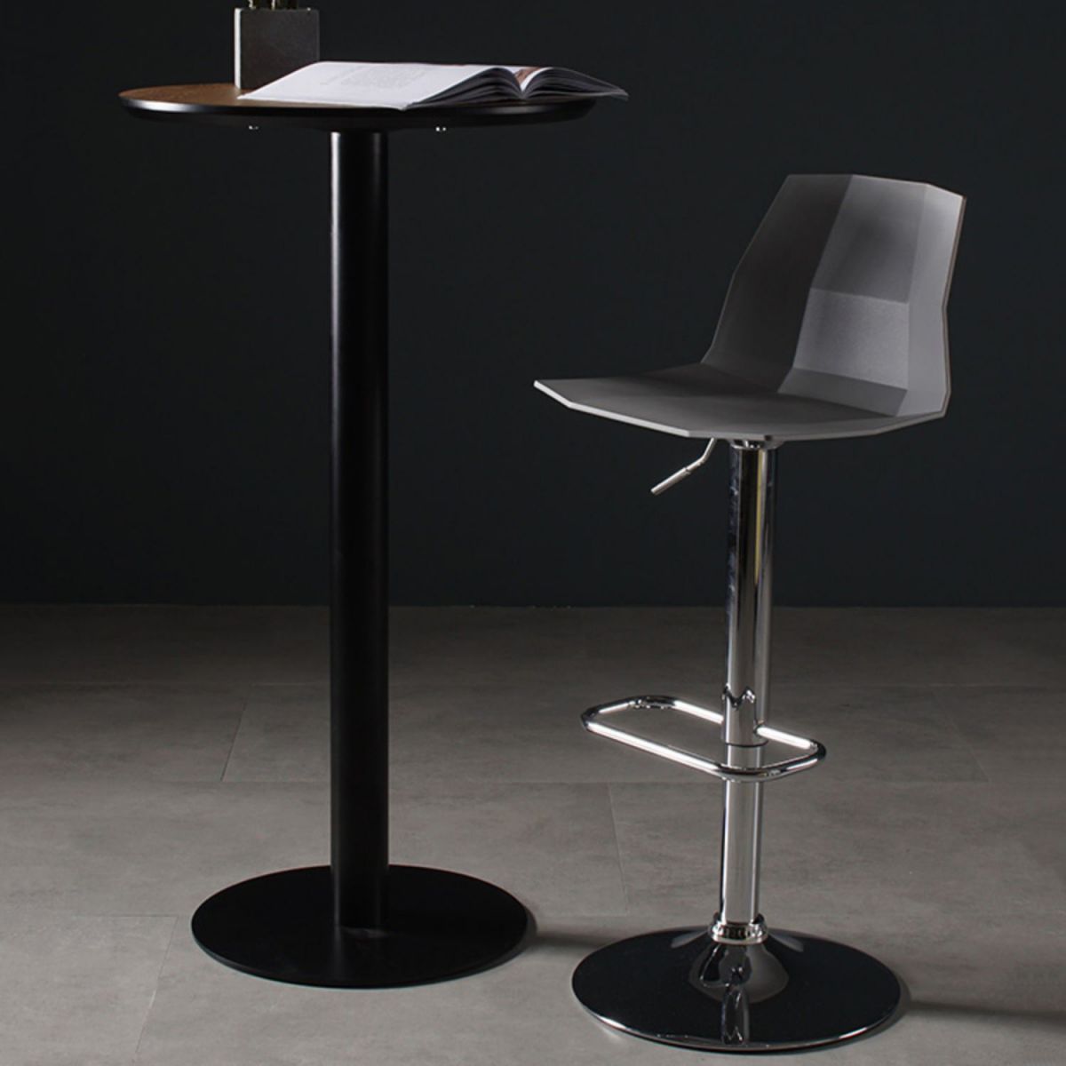 Modern Liftable Bar-stool Plastic Counter Bar Stool with Metal Legs